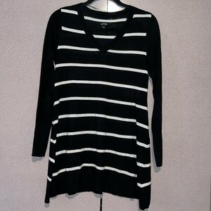 Apt 9 tunic style sweater